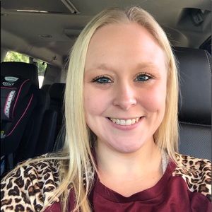 Meet your Posher, Brooke